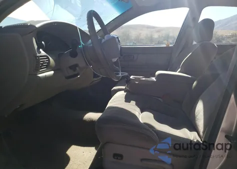 2002 Buick Century Custom z USA, uszkodzony, nr VIN 2G4WS52JX21244846